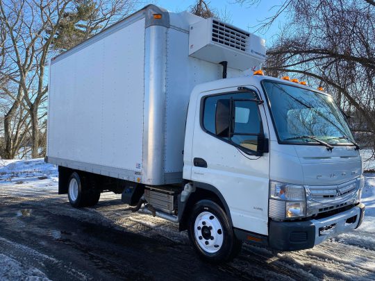 2012-Mitsubishi-Fuso-FE180-Refridgerator-Thermoking-Box-Truck