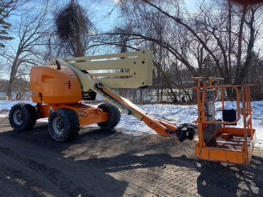 2004-JLG-450A-4X4-Boom-Man-Sky-Working-Lift