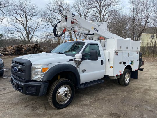 2013-Ford-F550-Altec-4x4-AT37G-Bucket-Utility-Truck