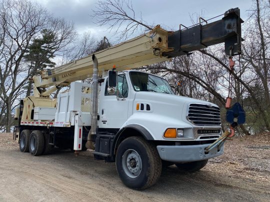 2004-Sterling-LT8500-National-900A-Rear-Mounted-26-Ton-Crane-Truck