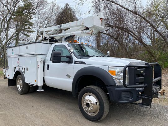 2014-Ford-F550-Versalift-4x4-SST40-Bucket-Utility-Truck