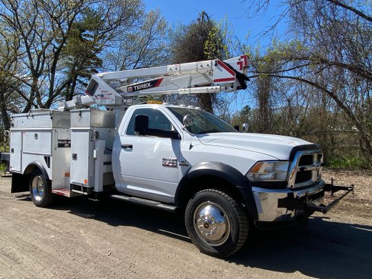 2015-Dodge-Ram-5500-4x4-Terex-Hi-Ranger-Utility-Bucket-Truck