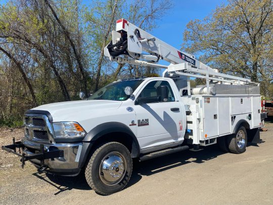 2015-Dodge-Ram-5500-4x4-Terex-Hi-Ranger-Utility-Bucket-Truck