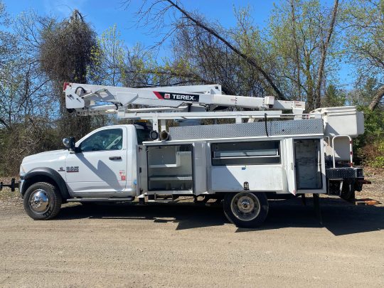 2015-Dodge-Ram-5500-4x4-Terex-Hi-Ranger-Utility-Bucket-Truck