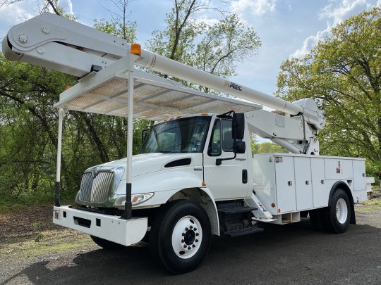 2009-International-4300-Altec-Material-Handler-Utility-Bucket-Truck