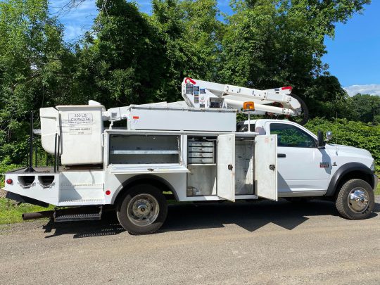 2012-Dodge-5500-4X4-Altec-AT37G-Utility-Bucket-Truck