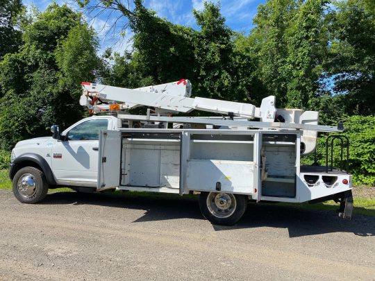 2012-Dodge-5500-4X4-Altec-AT37G-Utility-Bucket-Truck