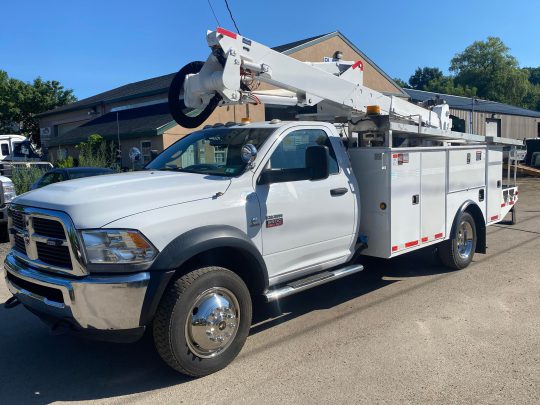 2012-Dodge-5500-4X4-Altec-AT37G-Utility-Bucket-Truck