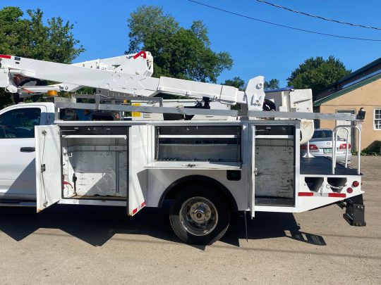 2012-Dodge-5500-4X4-Altec-AT37G-Utility-Bucket-Truck