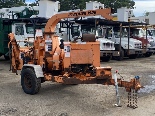 2004-woodchuck-hyroller-1200g-wood-chipper