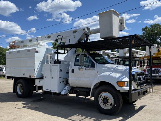 2010-Ford-F750-Altec-75'-Elevator-Forestry-Bucket-Truck