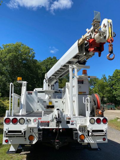 2011-Freightliner-M2-106-Business-Class-Altec-Digger-Derrick-Line-Pulling-Underground-Truck