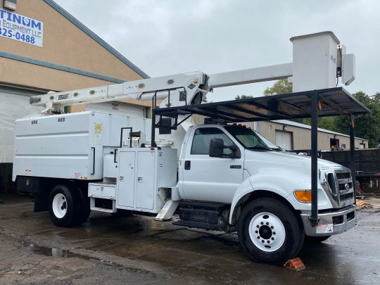 2011-Ford-F750-Versalift-75'-Elevator-Forestry-Bucket-Truck