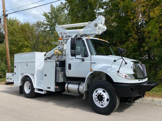 2014-International-4300-Altec-Utility-Bucket-Truck