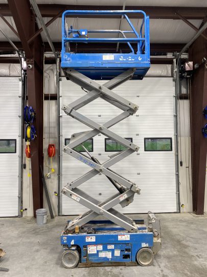 2014-Genie-G1930-Electric-Scissor-Lift