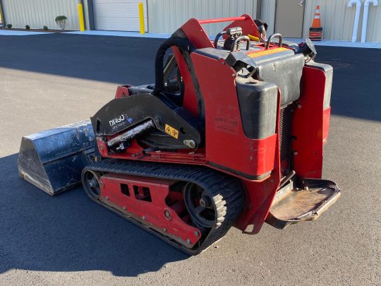 2017-Toro-Dingo-TX1000-Hi-Lift-Wide-Track-Mini-Skidsteer