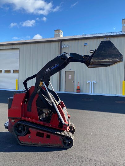 2017-Toro-Dingo-TX1000-Hi-Lift-Wide-Track-Mini-Skidsteer