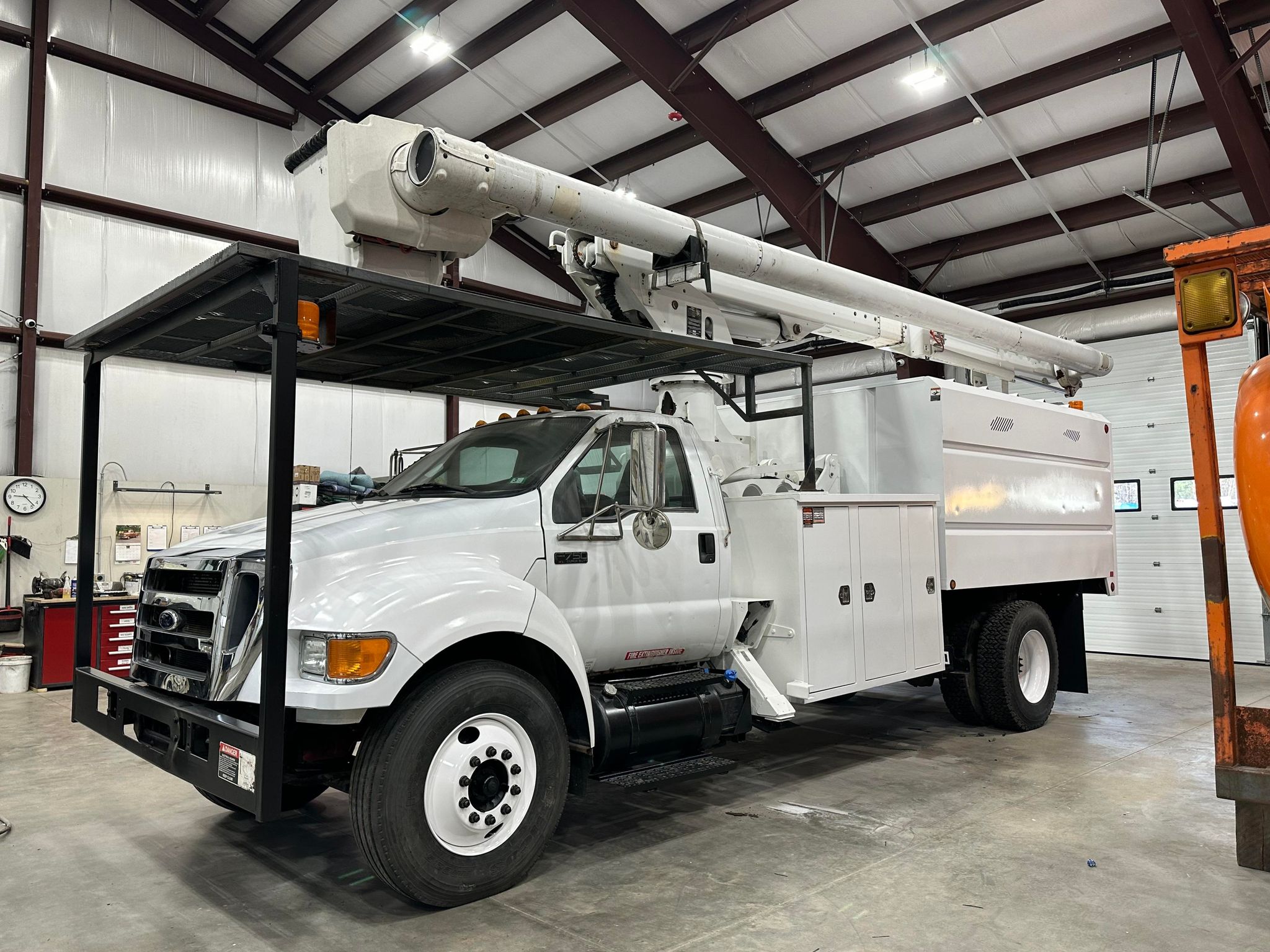 2011-Ford-F750-Altec-75'-Elevator-Forestry-Bucket-Truck