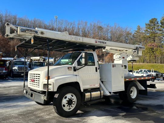 2007-GMC-C7500-Under-CDL-Rear-Mount-Forestry-Bucket-Truck