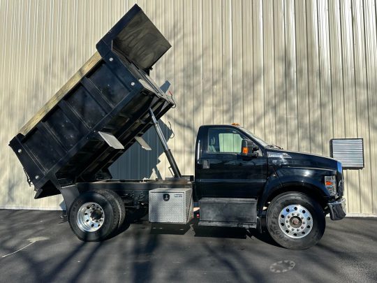 2019-Ford-F650-Under-CDL-Dump-Truck