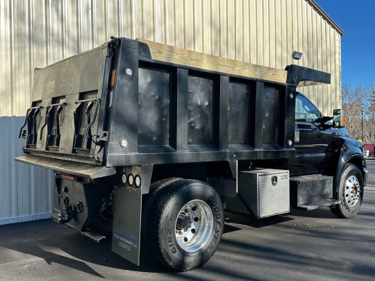 2019-Ford-F650-Under-CDL-Dump-Truck