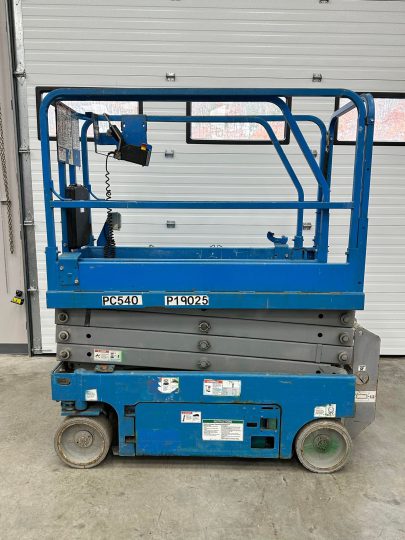 2016-Genie-G1930-Electric-Scissor-Lift-Construction-Man-Boom-Lift