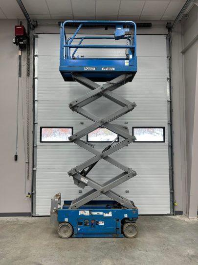 2016-Genie-G1930-Electric-Scissor-Lift-Construction-Man-Boom-Lift