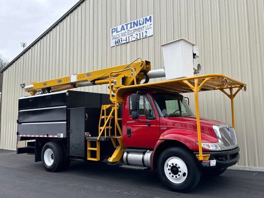 2013-International-4300-Altec-LR760-Forestry-Bucket-Truck