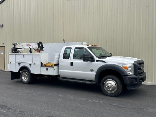 2015-Ford-F550-4x4-Mechanic-Utility-Service-Truck