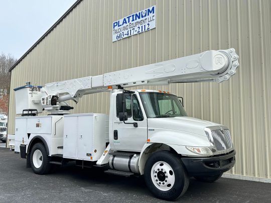 2009-International-4300-Altec-Material-Handler-Utility-Bucket-Truck