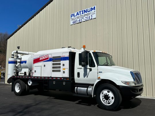 2014-International-4300-Vac-Master-System-4000-Pothole-Vacuum-Vactor-Air-Vac-Utility-Underground-Truck