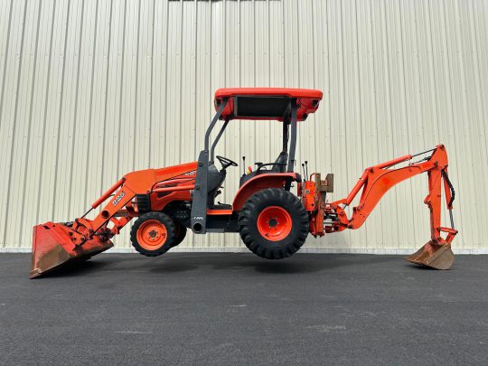 2013-Kubota-B26-Loader-Backhoe-Tractor-3-Point-Hitch-Mower-Tractor