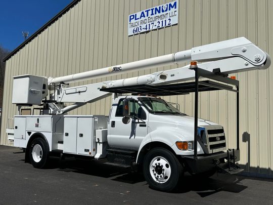 2012-Ford-F750-Altec-Material-Handler-Utility-Boom-Bucket-Truck-Cummins