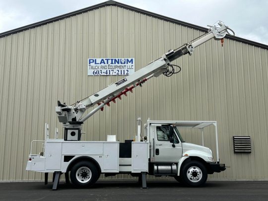 2012-International-4300-Terex-Commander-Digger-Derrick-Utility-Truck