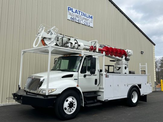 2012-International-4300-Terex-Commander-Digger-Derrick-Utility-Truck