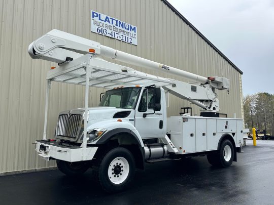 2012-International-7300-4x4-Altec-Material-Handler-Utility-Line-Bucket-Boom-Truck