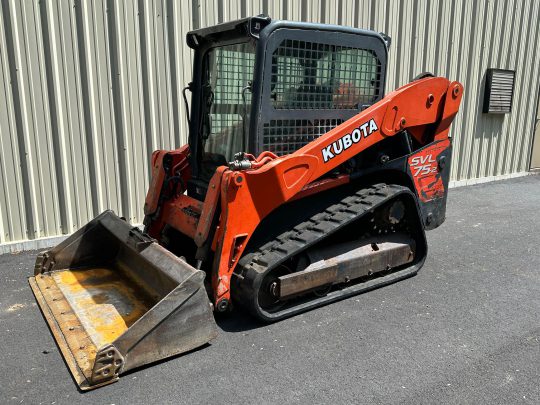 2013-Kubota-SVL-75-2-Enclosed-Tracked-HI-FLOW-Skid-Steer