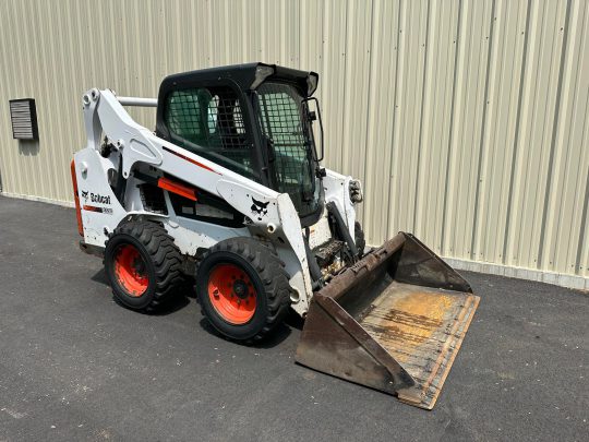 2016-Bobcat-S530-Enclosed-Bobcat-Skid-Steer