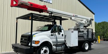 2014-Ford-F750-Terex-Rear-Mount-Elevator-Forestry-Bucket-Truck