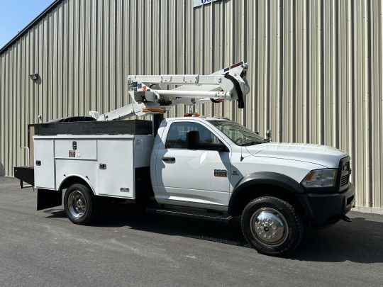 2012-Dodge-5500-4X4-Altec-AT37G-Utility-Bucket-Truck