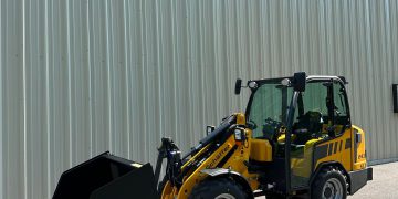 2023-Schäffer-2430-Enclosed-Cab-Utility-Mini-Wheel-Loaders