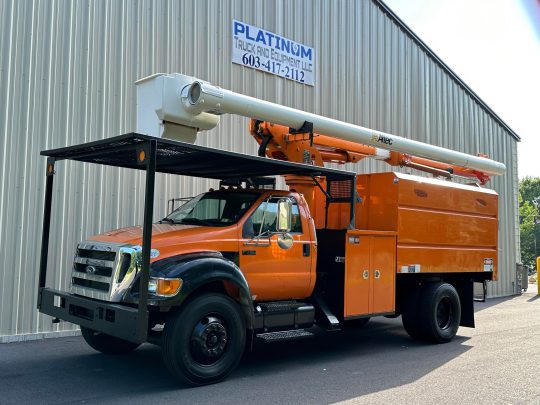 2010-Ford-F750-Altec-Forestry-Bucket-Truck-Cherry picker- Cummins-Terex