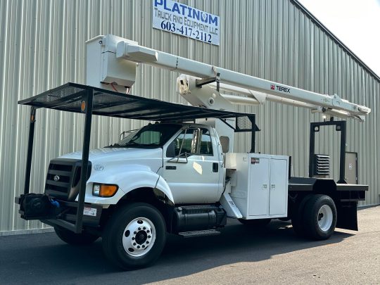 2011-Ford-F750-Under-CDL-Flatbed-Cummins-Auto-Forestry-Utility-Bucket-Truck