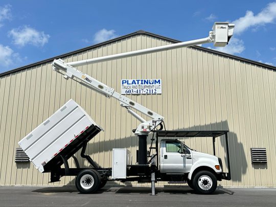 2010-Ford-F750-Under-CDL-Altec-Forestry-Bucket-Truck