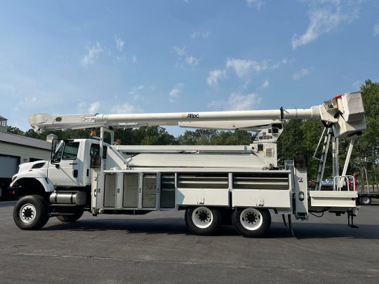 2012-International-7400-6x6-Altec-Double-Elevator-Utility-Bucket-Truck-Line-Work-Material-Handler