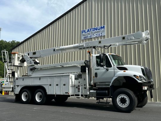 2012-International-7400-6x6-Altec-Double-Elevator-Utility-Bucket-Truck-Line-Work-Material-Handler