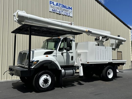 2011-international-7300-4x4-altec-rear-mount-elevator-bucket-truck