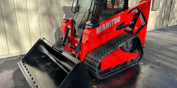 2024-Manitou-1650RT-Enclosed-Compact-Tracked-Skid-Steer-Loader