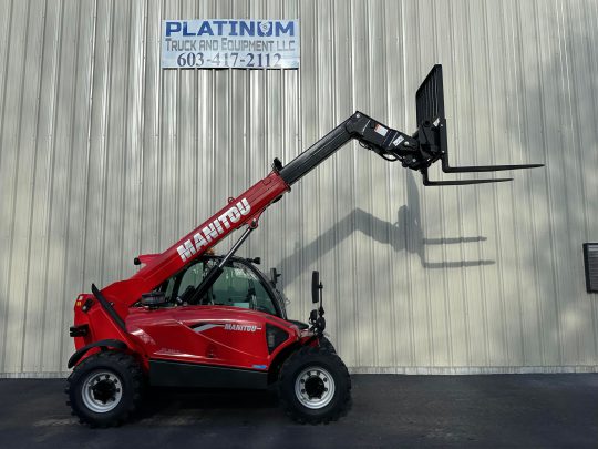 2023-Manitou-625H-Comfort-Enclosed-Telehandler-Fork-Truck