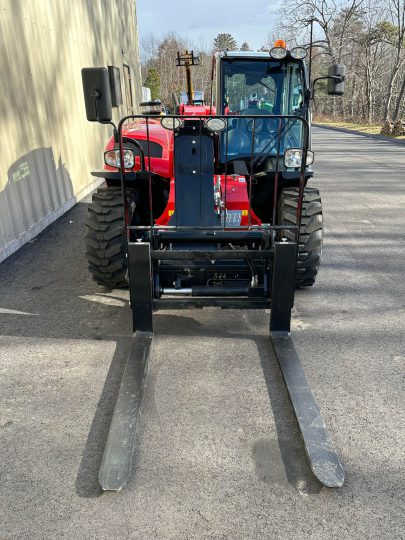 2023-Manitou-625H-Comfort-Enclosed-Telehandler-Fork-Truck